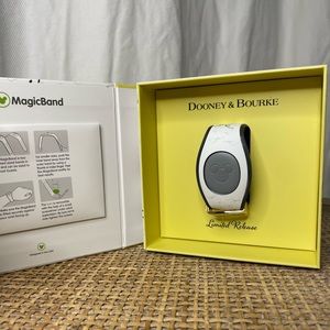 NWT Disney Parks Dooney & Bourke Disney Steed Horses Magic Band